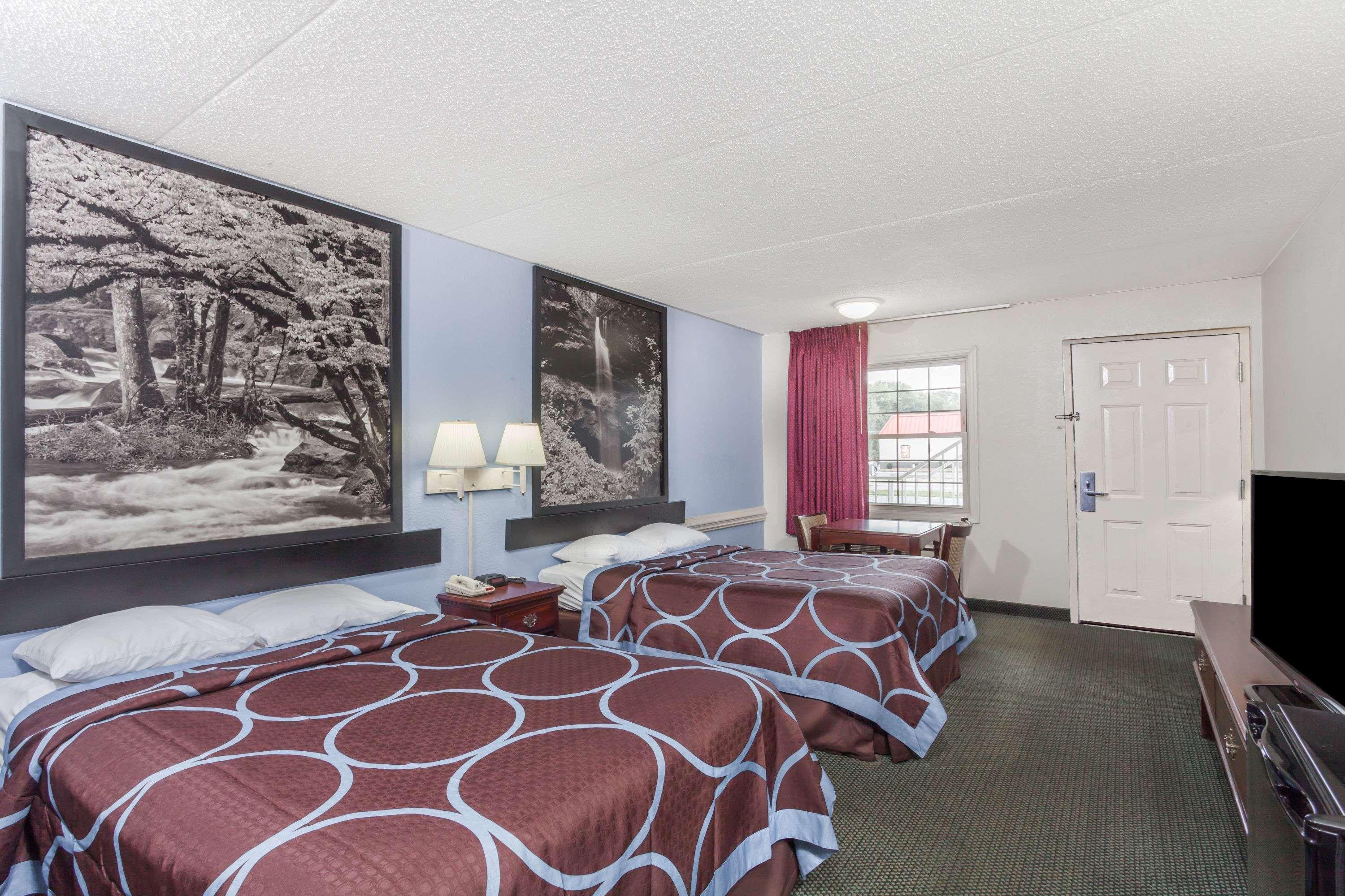 Super 8 By Wyndham Kingston Hotel Exterior foto